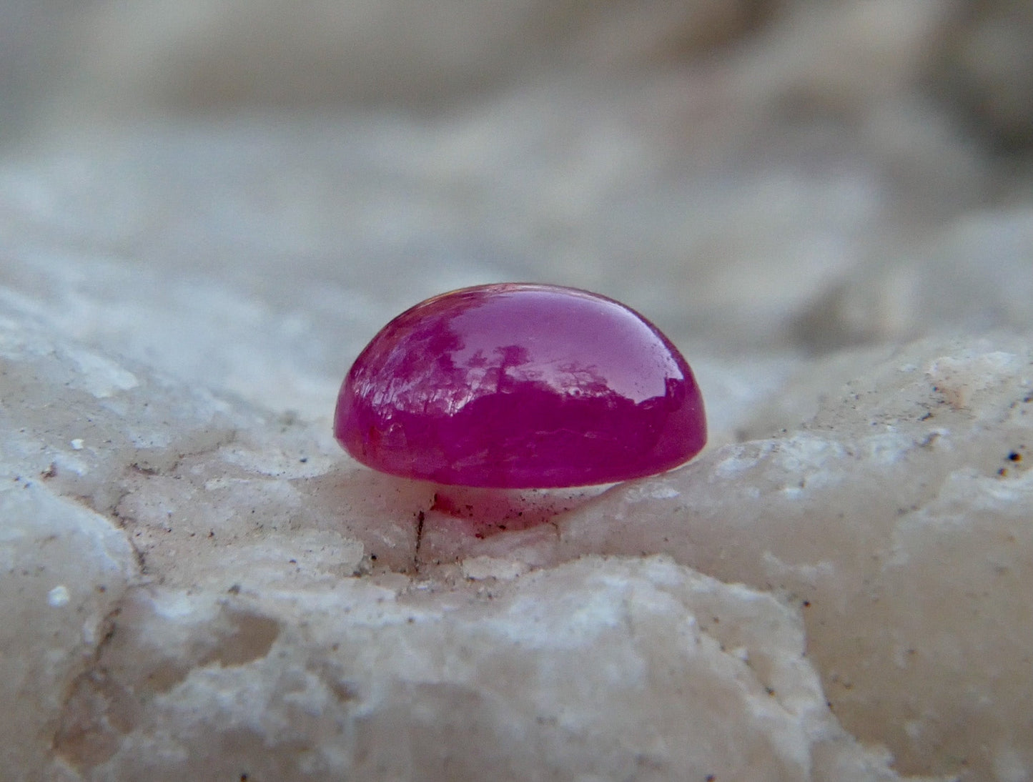 Loose Oval Ruby Cabochon - Stradley & Daughter