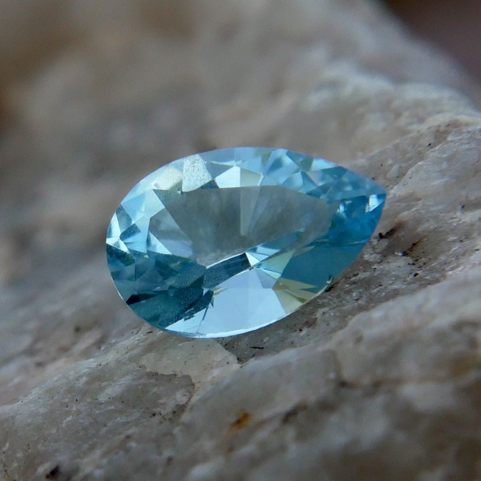 Loose Pear Shaped Aquamarine - Stradley & Daughter